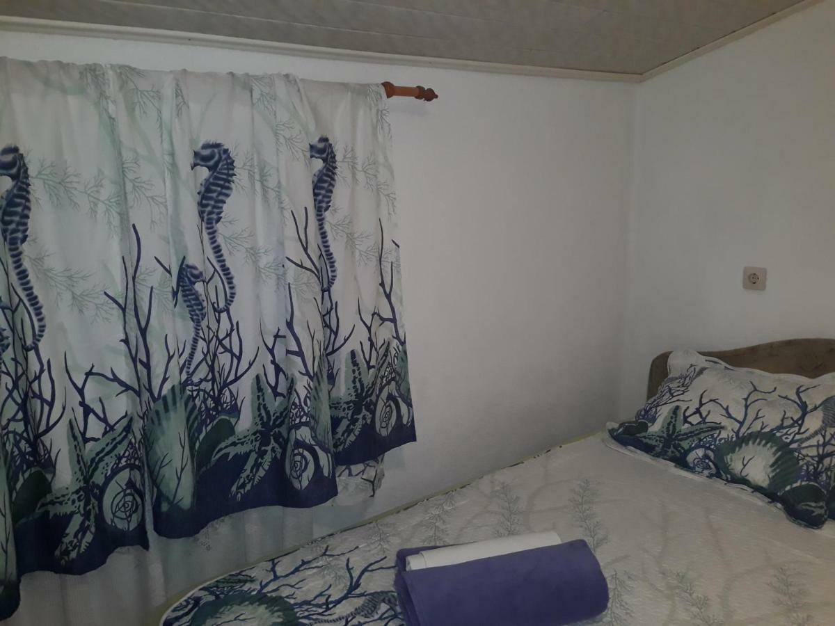 Ana & Stela Apartamento Karlobag